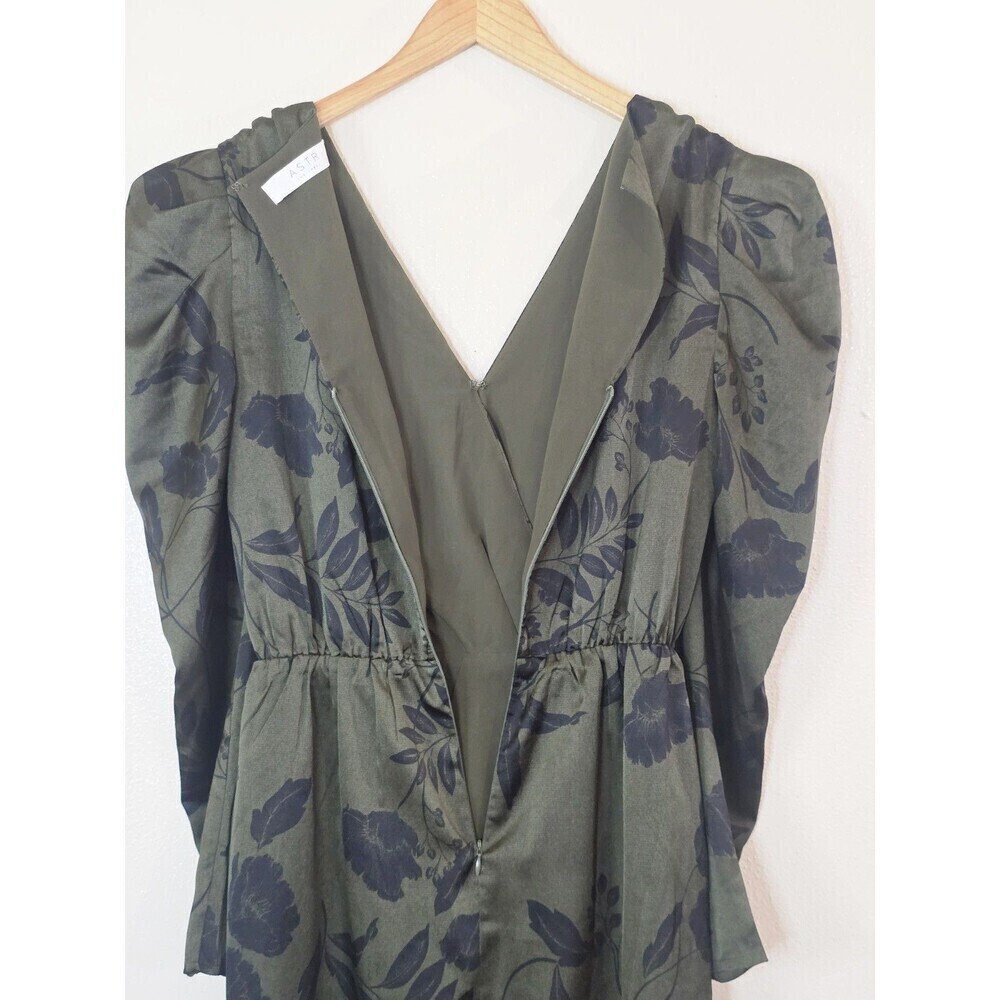 ASTR The Label Jocelyn Green Olive Floral Mini Dress Small Puff Sleeve V Neck - Picture 7 of 12